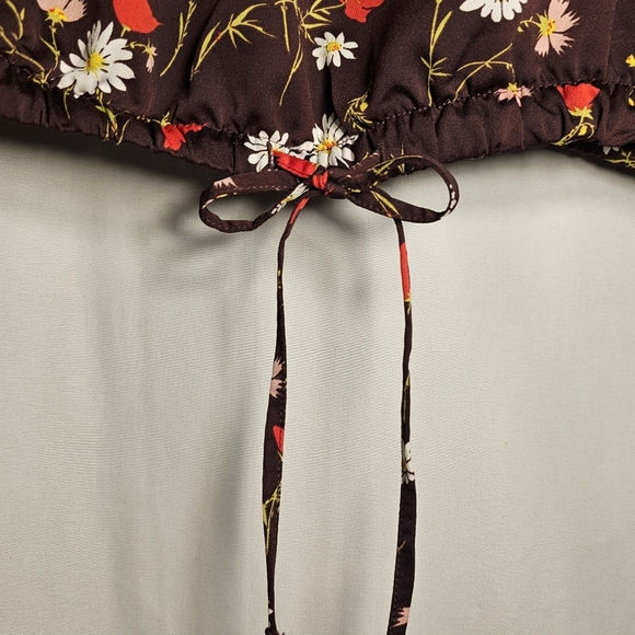 NWT Levi's Womens Brown Floral Polyester Long Sleeve Blouson Top Blouse Small - Picture 4 of 12